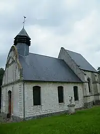 Autre vue de l'église Saint-Pierre.