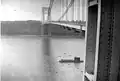 Le pont George-Washington et l'USS&nbsp;Nautilus&nbsp;(SSN-571), 1956.