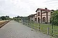 La halte et son quai en 2011.