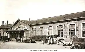 Le bâtiment voyageurs au début du XXe&nbsp;siècle.