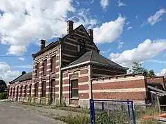 Côté rue.