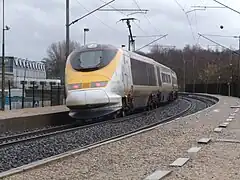 Passage d'un Eurostar sans arrêt (2012).