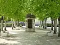 Puits sur la promenade de la mairie