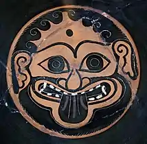 La Gorgone centrale de la coupe de Nicosthénès.