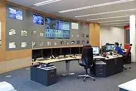 La centrale de commande du tunnel.