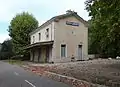 Ancienne gare de Goult-Lumières.