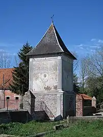 Le pigeonnier.