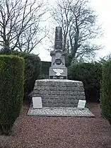 Monument aux morts.