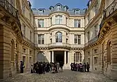 Antoine Le Pautre, Hôtel de Beauvais - 1654 - Pierre de Saint-Leu