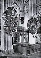 Épitaphe armorié du précédent, également détruit en 1942