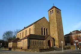 L'église Saint-Ghislain.