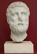 Portrait d'un jeune homme barbu
