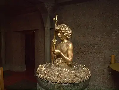 Sculpture de Saint Jean-Baptiste dans la crypte de l'Église du Saint-Esprit&nbsp;(de), à Vienne (en 2011).