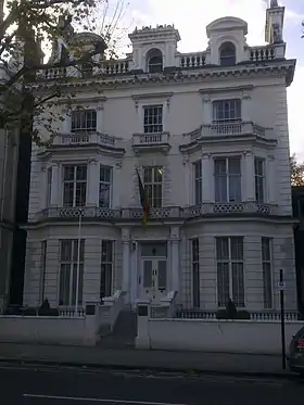 Haute commission à Londres.