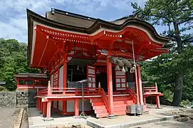 Kami-no-miya sous un ciel clair