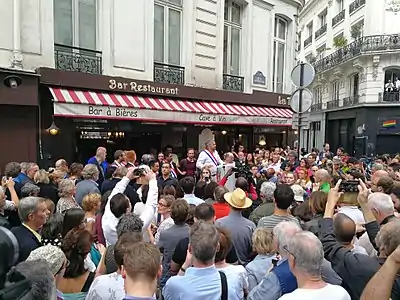 Hommage du Groupe France Insoumise à l'Assemblée nationale à Jean Jaurès, en 2017, 103&nbsp;ans après son assassinat.