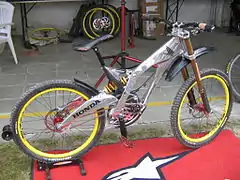 Vélo tout-terrain.