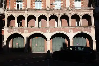 no&nbsp;46 : galeries Renaissance superposées.