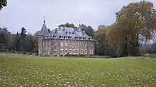 Le château d'Huldenberg, propriété des comtes de Limburg Stirum.