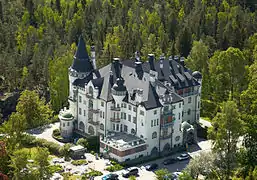 Le grand Hôtel Cascade d'Imatra (Usko Nyström, 1903).