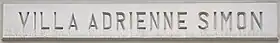 Voir la plaque.