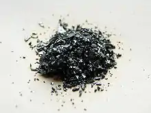 Cristaux de diiode solide.