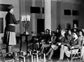 Célébration de Hanoukka par les volontaires juives auxiliaires des services britanniques, Le Caire, 1942
