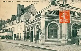 La gare de Maison-Blanche, sur la Petite Ceinture au début du XXe siècle.