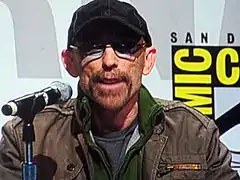 Jackie Earle Haley joue le rôle de Rorschach.