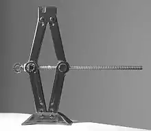 Cric à vis, en losange