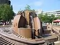 Weltkugelbrunnen&nbsp;(de) ("Wasserklops") sur la Breitscheidplatz