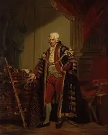 Peinture en couleurs. Homme en pied portant une perruque et des vêtements de dignitaire : une grande robe noire bordée d'or est attachée sur la poitrine d'une chaîne en or. Au premier plan à gauche, une épée posée contre un meuble sur lequel sont disposés des livres et une couronne. A droite de la figure et en arrière-plan, un meuble recouvert de velours rouge et des colonnes parées de draps rouges.