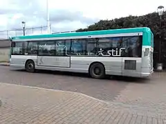 Le GX 127 no&nbsp;641 en gare de Juvisy-sur-Orge.