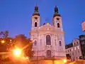 Kostel v&nbsp;noci