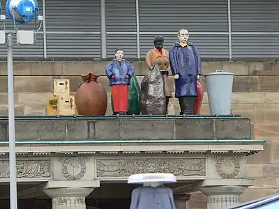 voir la légende ci-après