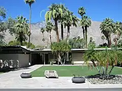Koerner House (Palm Springs, California)&nbsp;(en) (1947) E. Stewart Williams&nbsp;(en)