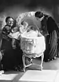 Wilhelmine, avec la princesse Armgard&nbsp;(nl), mère de son gendre le prince Bernard, et les jeunes princesses Béatrix et Irène, en 1939.
