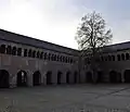 Cloître, coin ouest