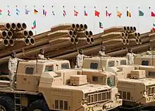 Des BM-30 Smertch de l'Armée de terre koweïtienne en 2011, visibles pendant la parade du 26 février célébrant les 20 ans de libération du régime de Saddam Hussein.