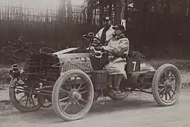 Léonce Girardot vainqueur de la Coupe Gordon Bennett 1901, sur Panhard 40&nbsp;HP.