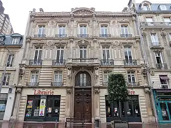 Façade du 66, de la rue Jeanne-d'Arc à Rouen.
