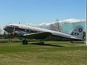 Un Douglas DC-3 de LAN comparable à celui qui s'est écrasé