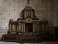 L'autel, tabernacle du XVIIe&nbsp;siècle.