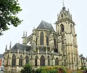 Vue d'ensemble de l'église