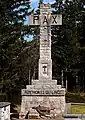 La croix du cimetière.