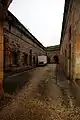 La deuxième cour.