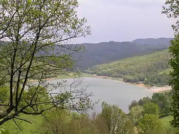 Le lac de Mondély, au pied du Plantaurel.
