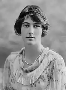 Dorothy Macmillan (1920)
