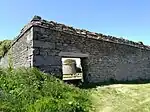 Rocervo - mur d'enceinte et pigeonnier