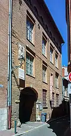 Façade de l'hôtel Pierre Martin.